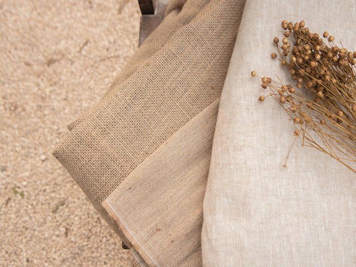 Bảo quản vải canvas mộc thế nào để dùng lâu mà không xuống màu?