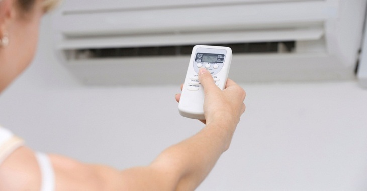 Nguyên nhân và cách xử lý điều khiển điều hoà bấm không lên?
