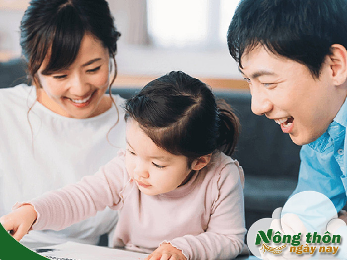 Giáo dục gia đình là gì? Nguồn gốc hình thành nhân cách trẻ