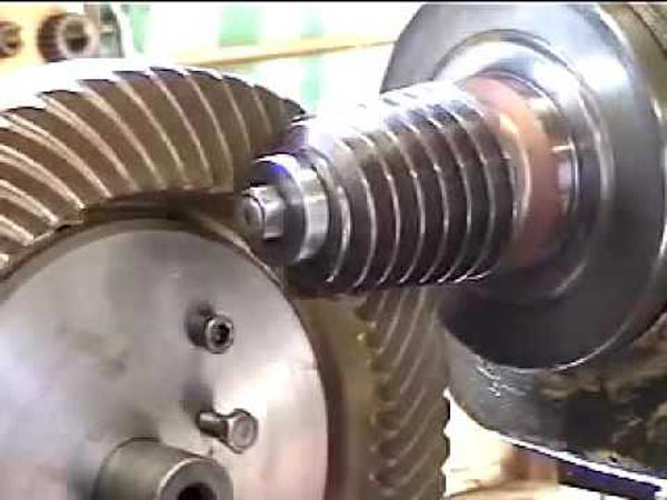 Gia công bánh răng côn xoắn
