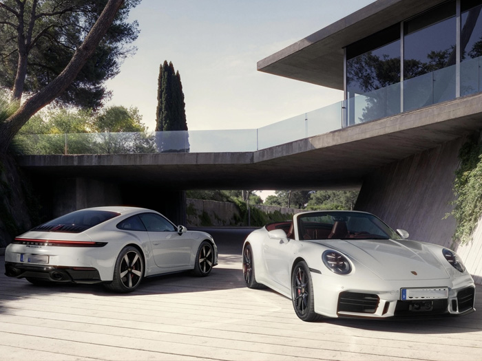 Siêu xe Porsche 911 tại Việt Nam giá bao nhiêu và có những màu nào?