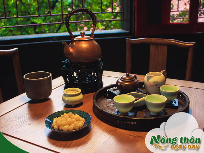 Uống trà xanh có nổi mụn không? Sự thật về detox bằng trà
