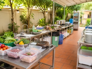 Tác giả Lê Ái Diệu Quyên